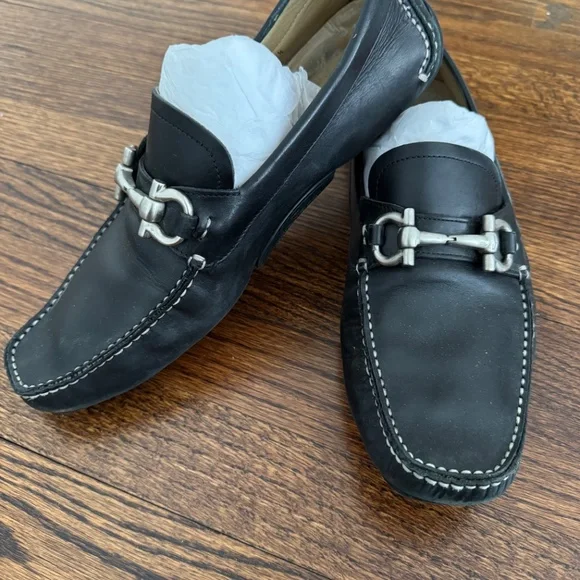 SALVATORE FERRAGAMO Black Leather Loafers Size 8.5